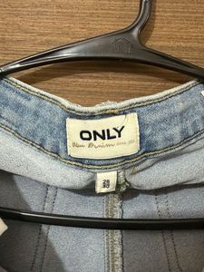 Light Wash Denim Jeans