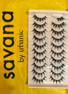 Stick on Lashes from savana