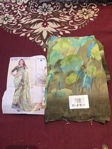 Beautiful Green Fancy and Floral Print Saree