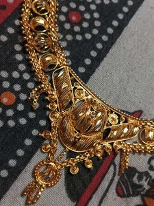 Elegant Gold Necklace