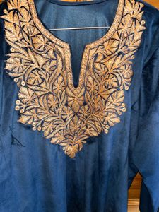 Elegant Blue Tilla Pheran