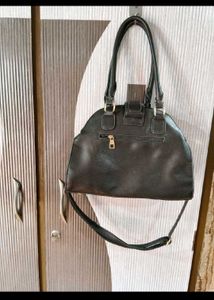 Chic Quilted Black Handbag