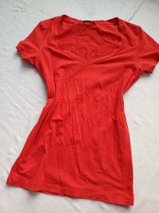 "Love By Guess" Graphic T-Shirt