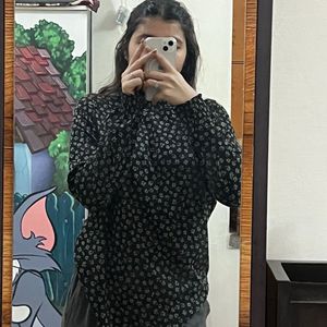 size 30 to 34 wear Floral Print Mock Neck