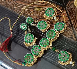 Emerald Mirror Jewelry Set