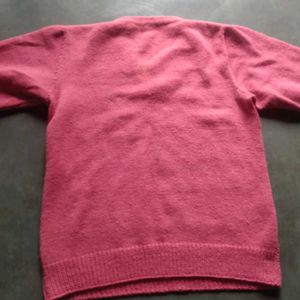 Charming V-Neck Cable Knit Sweater