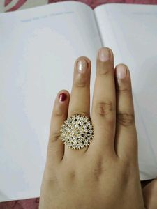 221.Set of 3 Sparkly Rings