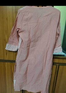 🔥Combo of 2 Chikankari Kurtis🔥