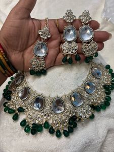 Stunning Kundan Necklace &amp; Earring Set