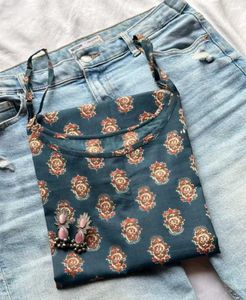 College wearing daily kurti for women