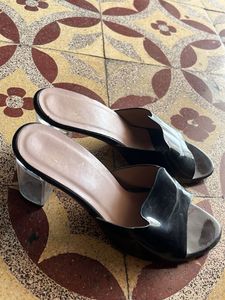Chic Black Slides