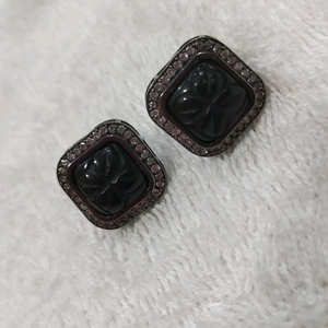 carbon stone stud earings