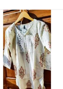 Elegant Embroidered Kurta for Women