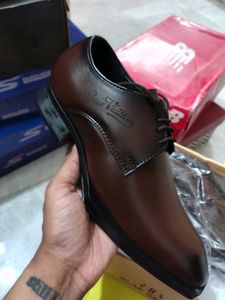 Louis Vuitton Men's Brown Leather Formal Shoes