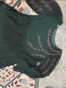 Elegant Emerald Green Embellished kurta wd Plazzo
