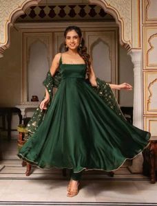 Elegant Green Kurta Set with Dupatta