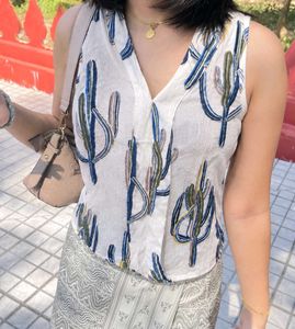 New with tag White Cactus Print Sleeveless Top