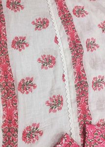 3 pics Pink Floral Print Kurta set