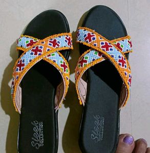 Heel slippers