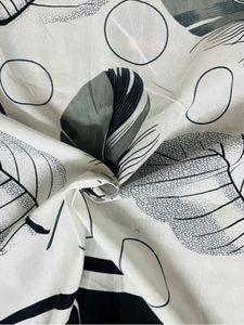 Stylish Feather Print Bedding Set