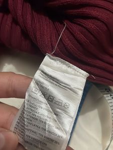 H&amp;M cherry red 🍒 top