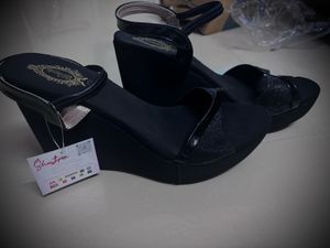 Chic Black Wedge Sandals
