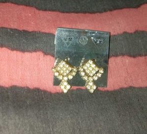 Small Sparkling Stud Earrings