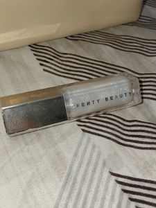 Fenty Beauty Gloss Bomb- Diamond Milk