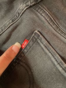 Levi’s Stylish Charcoal Grey Wide-Leg Jeans