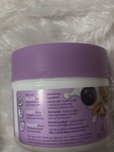 Fiama Body Scrub - Exfoliate to De-Tan