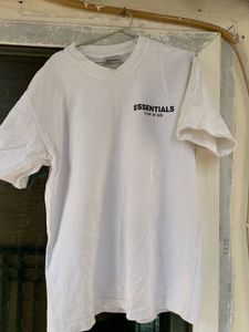 ESSENTIALS Fear of God Men T-Shirt (2)
