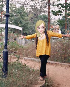 Yellow printed crop top and korian paint combo