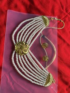 Elegant Pearl &amp; Gold Necklace Set