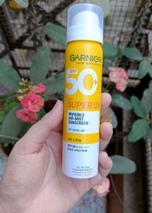Garnier Skin Naturals SPF 50 Sunscreen spray