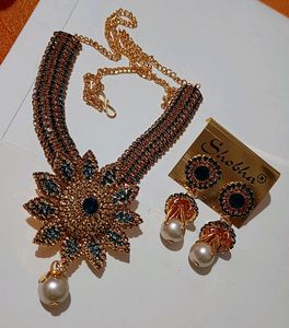 Indian Necklace With Earing