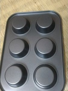 Cupcakes And Bread Making Tins