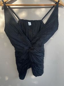 Chic Black Twisted Front Top