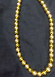 Elegant Gold Bead Necklace