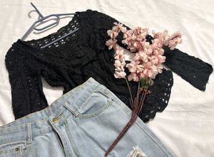 🎁Y2k Crochet Black Bell Sleeve Top M