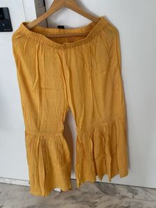 Elegant Yellow Embellished Kurta