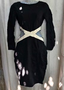 122510. Chic Black Cutout Dress