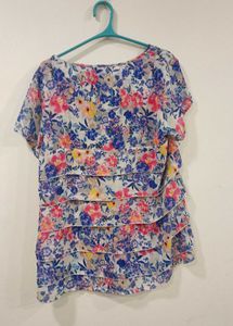 Chic Floral Ruffle Blouse