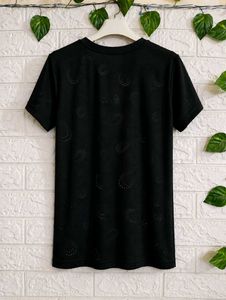 Black Textured Short Sleeve T-Shirt