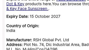 Dot &amp; Key Strawberry Dew Tinted Sunscreen