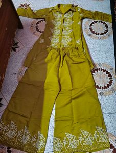 Embroidered Yellow Kurta set (coord se