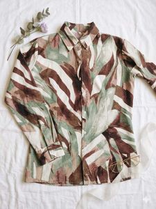 Abstract Print Button-Up Shirt