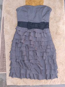 H&amp;M Chic Strapless Ruffle Dress