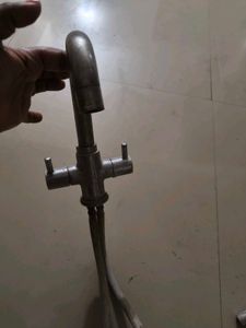 Mixer Tap with Shower Hose nd washbasin tab