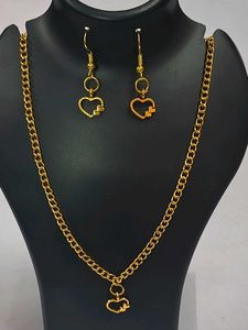 Elegant Gold metal heart pendant Chain & Eyerring