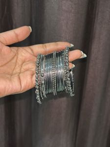 Gold Tone Beaded Bangle Set